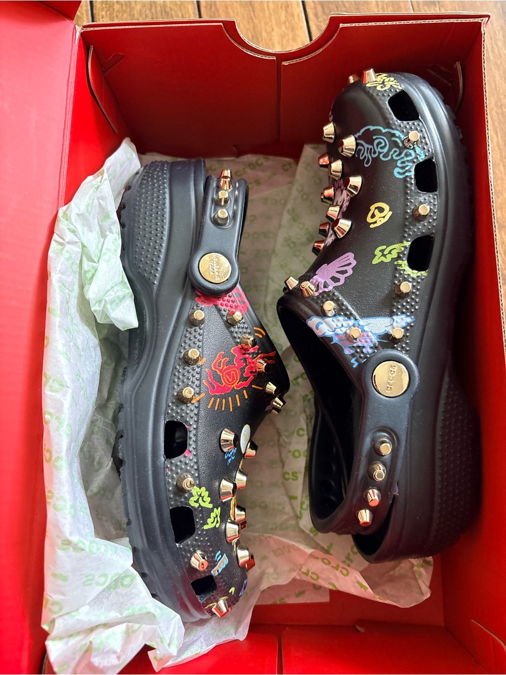 Vivienne Tam x Crocs colab Limited Edition Rare ! Sold out size 7w NWB - Picture 10 of 10